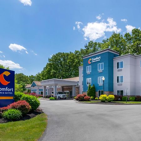 Comfort Inn & Suites Saratoga Springs Exterior photo